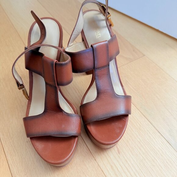 MICHAEL MICHAEL KORS BECKER LEATHER PLATFORM SANDAL - NBW - Picture 3 of 4